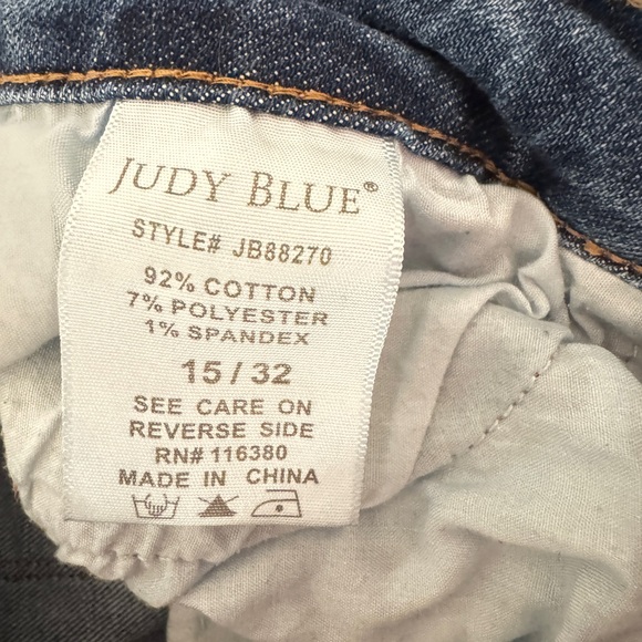 Two (2) Pairs Judy Blue Boyfriend Fit Jeans Sz 15 - Picture 9 of 9